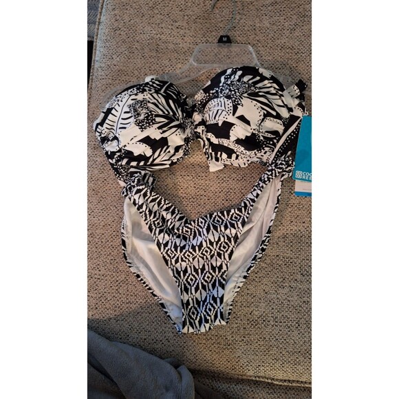 Coco Reef Contour Athena Draped Halter Bra Sized Bikini Top Black White 10/34C-D - Picture 3 of 9
